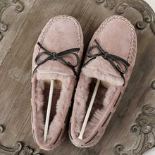 Load image into Gallery viewer, Top brand 100% Natural Fur Genuine Leather Women Flat Shoes New Fashion Women Moccasins Casual Loafers Plus Size Winter shoes