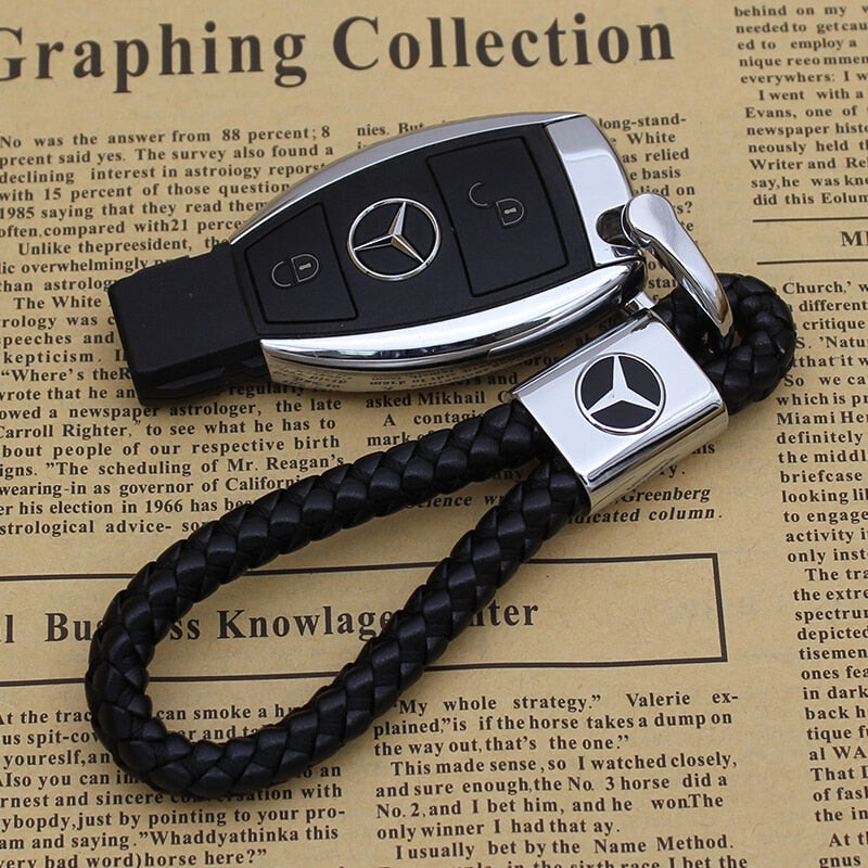 Zinc alloy horseshoe buckle design car logo keychain high-grade leather key ring for gift of the Mercedes benz car holder